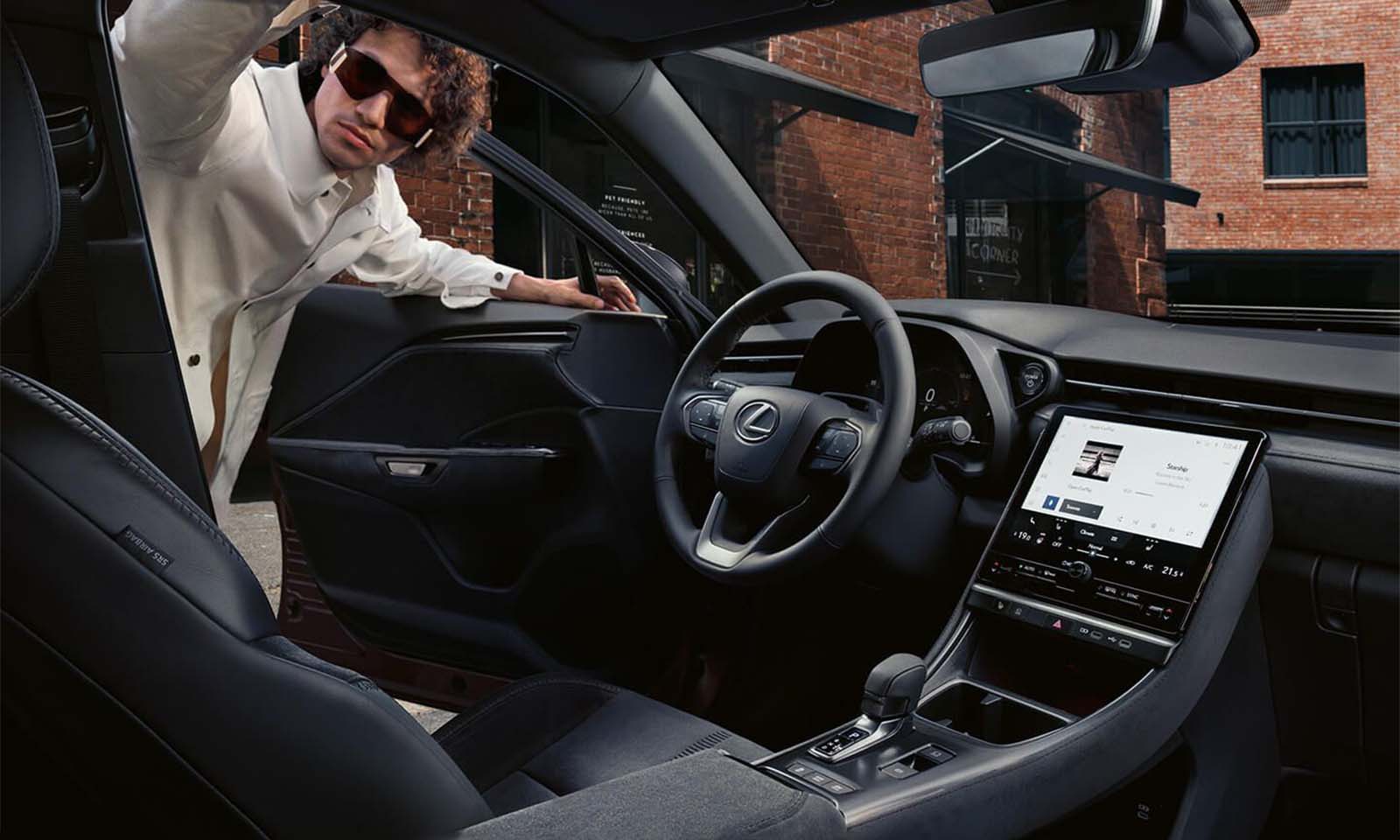 Lexus LBX