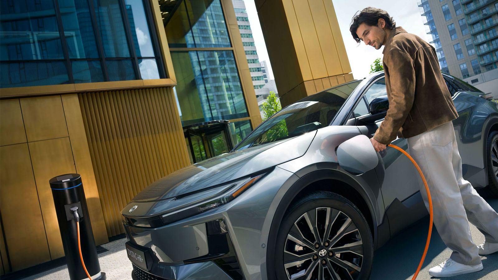 Toyota C-HR+